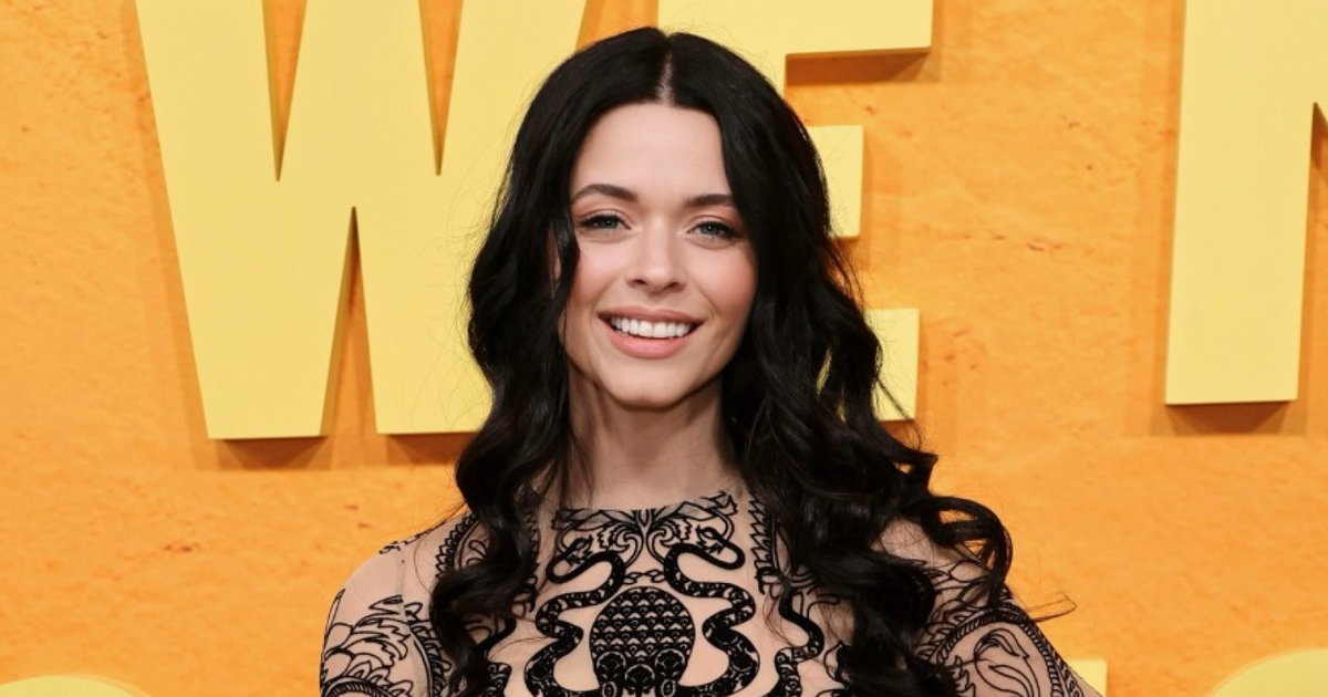 ‘Pretty Little Liars’ star brings tragic Kennedy story to life ‘Pretty Little Liars’ star brings tragic Kennedy story to life
