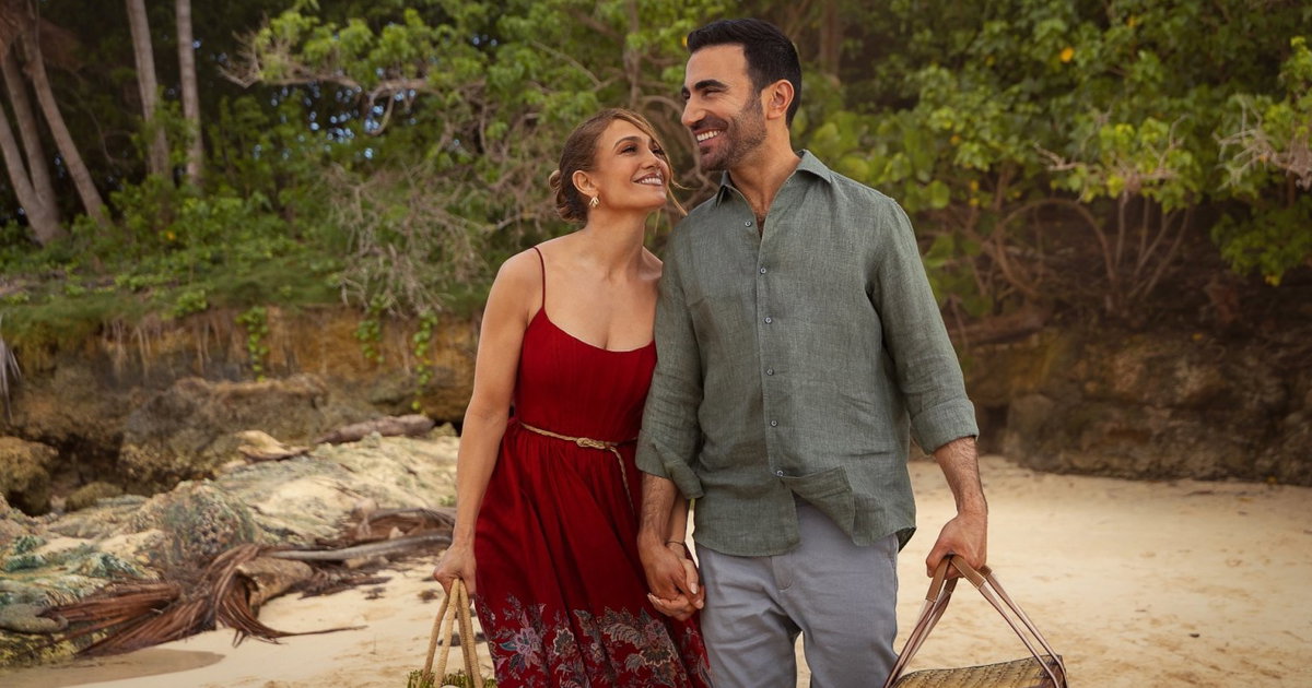 New romcom with Jennifer Lopez scores like crazy on Netflix: ‘I laughed from start to finish’ New romcom with Jennifer Lopez scores like crazy on Netflix: ‘I laughed from start to finish’