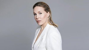 Hadewych Minis belandt in toxische relatie in nieuwe Netflix-serie van Paula van der Oest