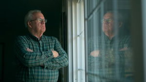 Escalerende burenruzies en heftige confrontaties: Netflix onthult trailer van 'Worst Neighbor Ever'