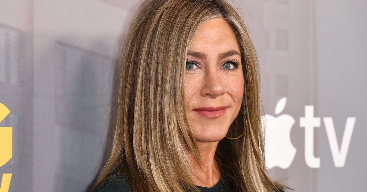 Jennifer Aniston and fellow stars honor deceased ‘Friends’ director (85) Jennifer Aniston and fellow stars honor deceased ‘Friends’ director (85)