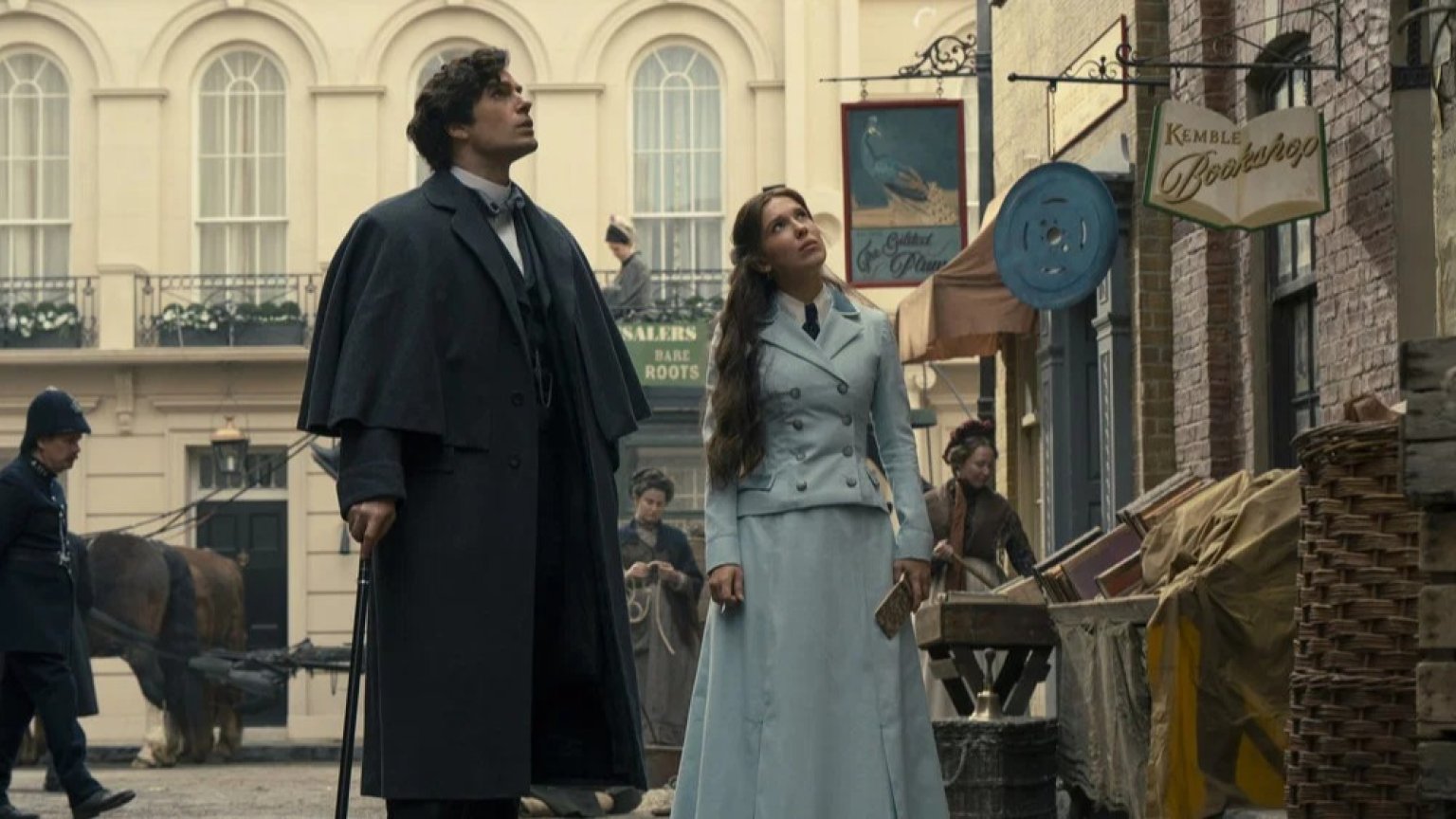 Henry Cavills toekomst als Sherlock Holmes binnen Netflix-franchise 'Enola Holmes' besproken