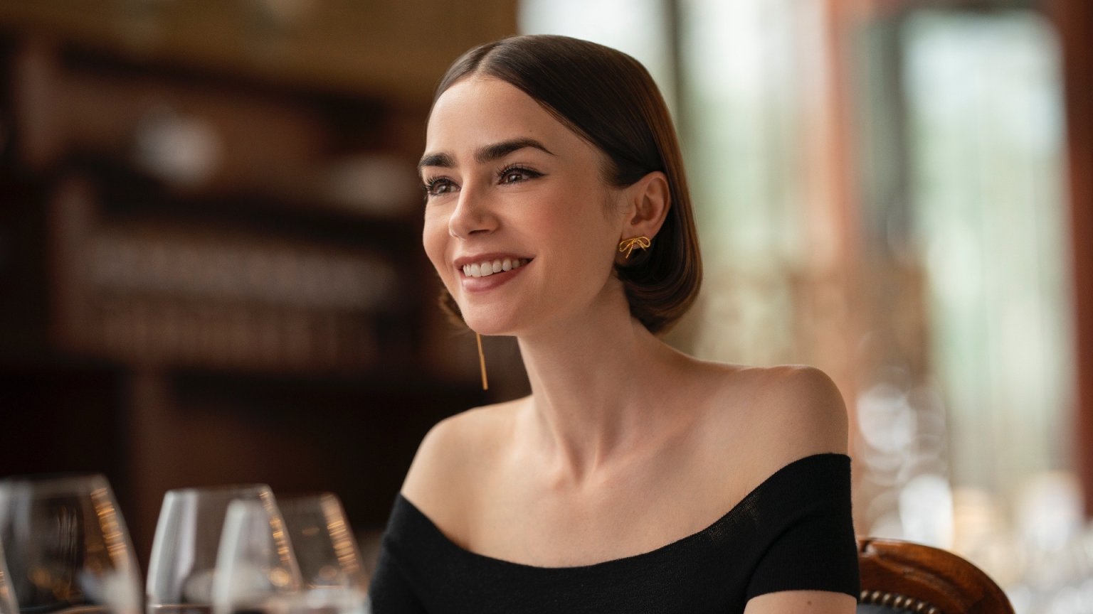 'Emily in Paris'-liefhebbers krijgen nieuwe glimp van het zesde en laatste seizoen