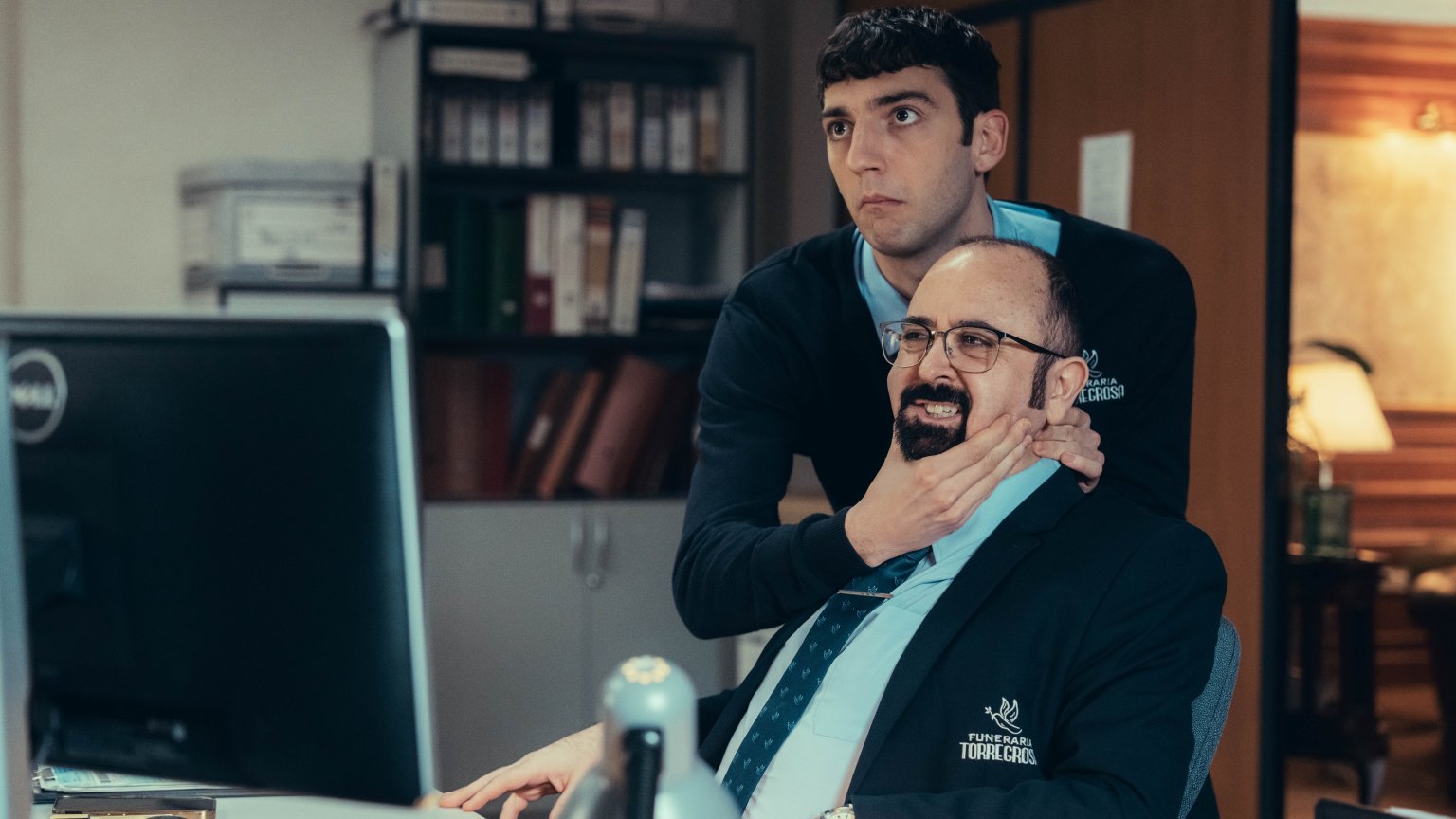Veelgeprezen Spaanse serie 'Muertos S.L.' keert terug met trailer voor allerlaatste seizoen