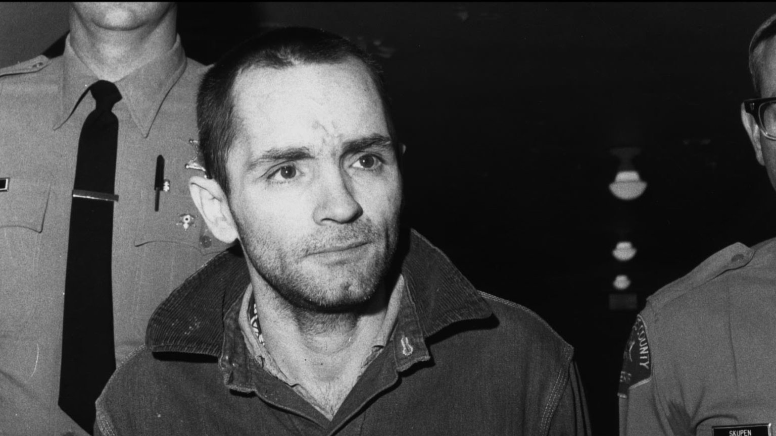 Documentairemaker ontdekt duister familiegeheim in schokkende 'My Grandfather Charles Manson'
