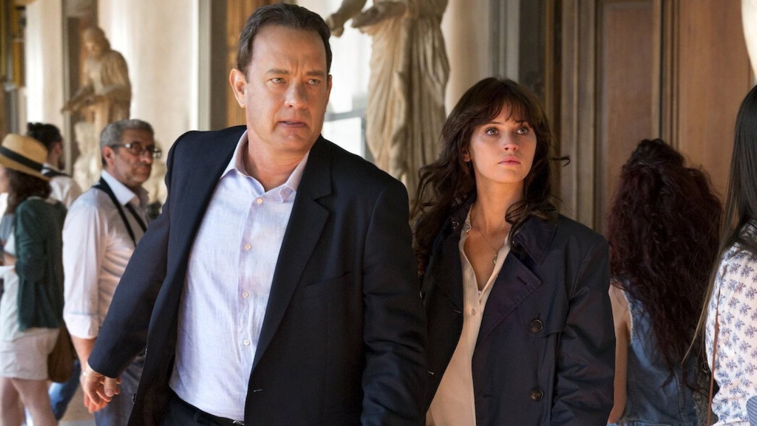 Netflix vindt opvolger voor Tom Hanks in nieuwe Dan Brown-serie