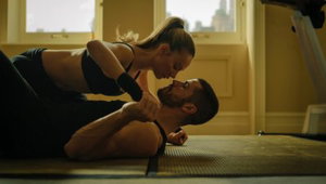 Trailer van romantische thriller 'Drawn Together' nu te zien