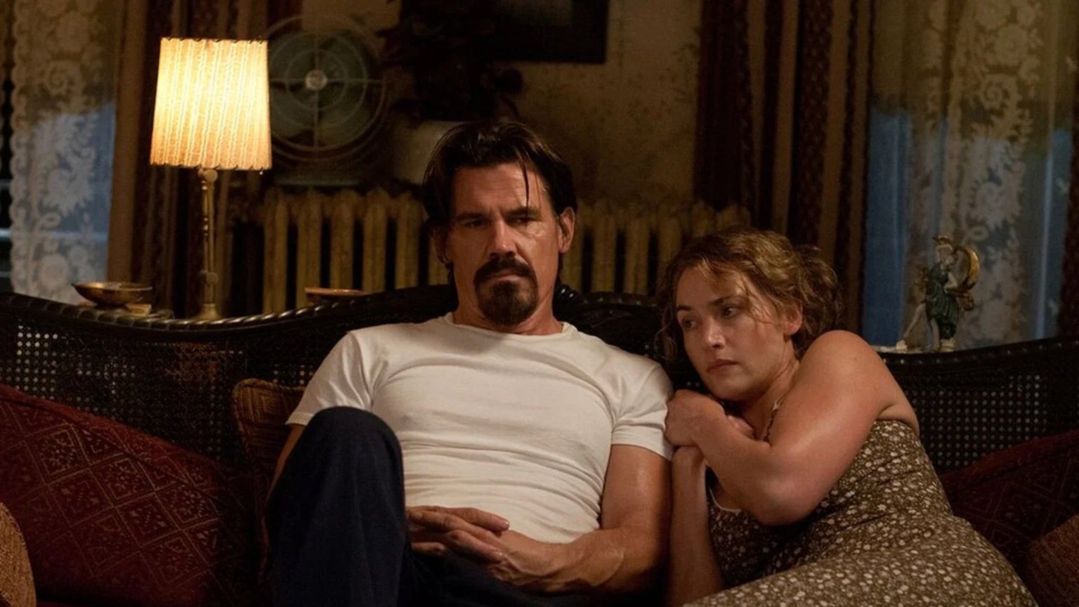 Meeslepende dramafilm met Kate Winslet en Josh Brolin blijkt kijkcijferhit op Netflix