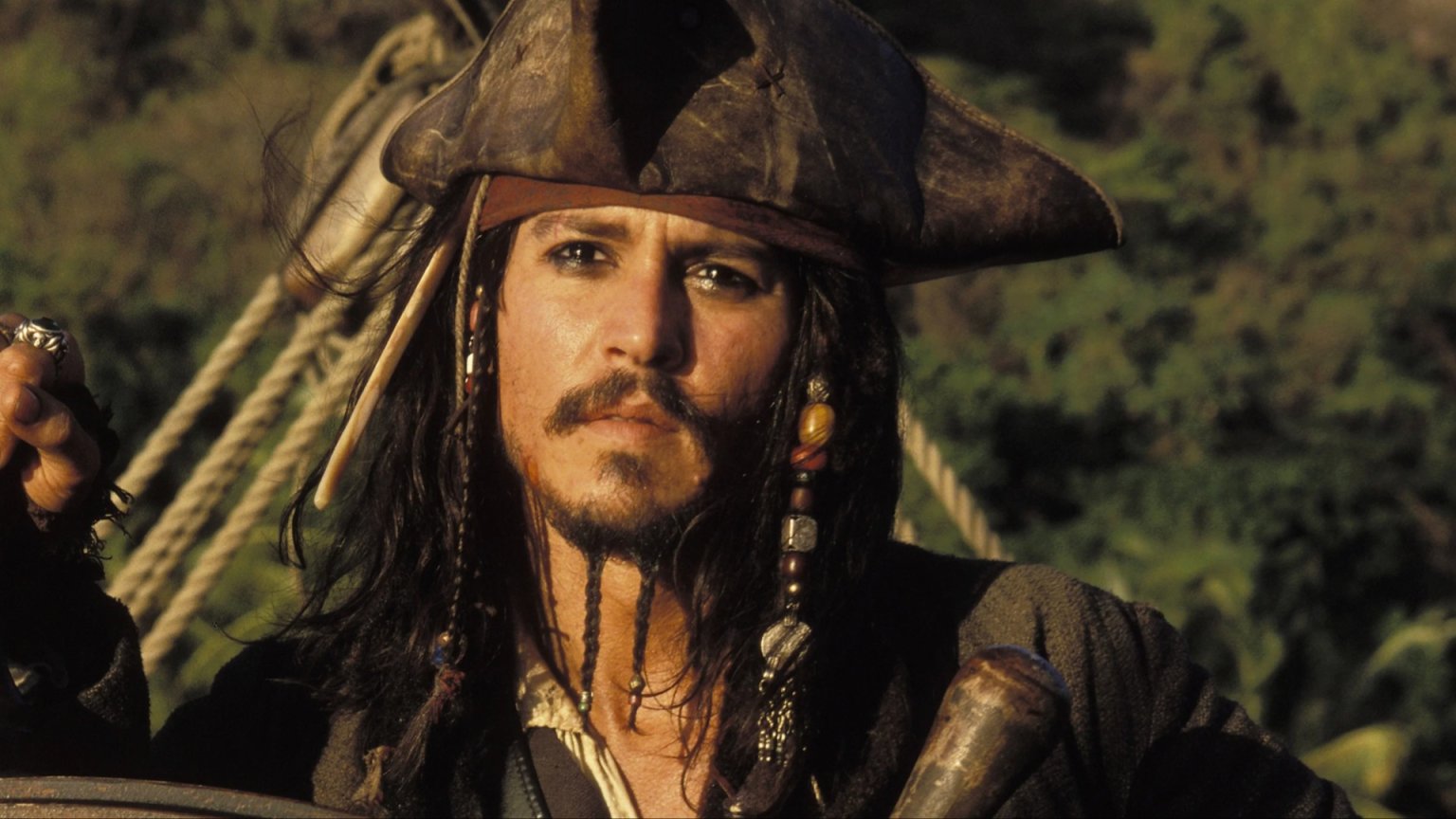 Toch 'Pirates of the Caribbean 6' mét Johnny Depp? Acteur in gesprek over terugkeer