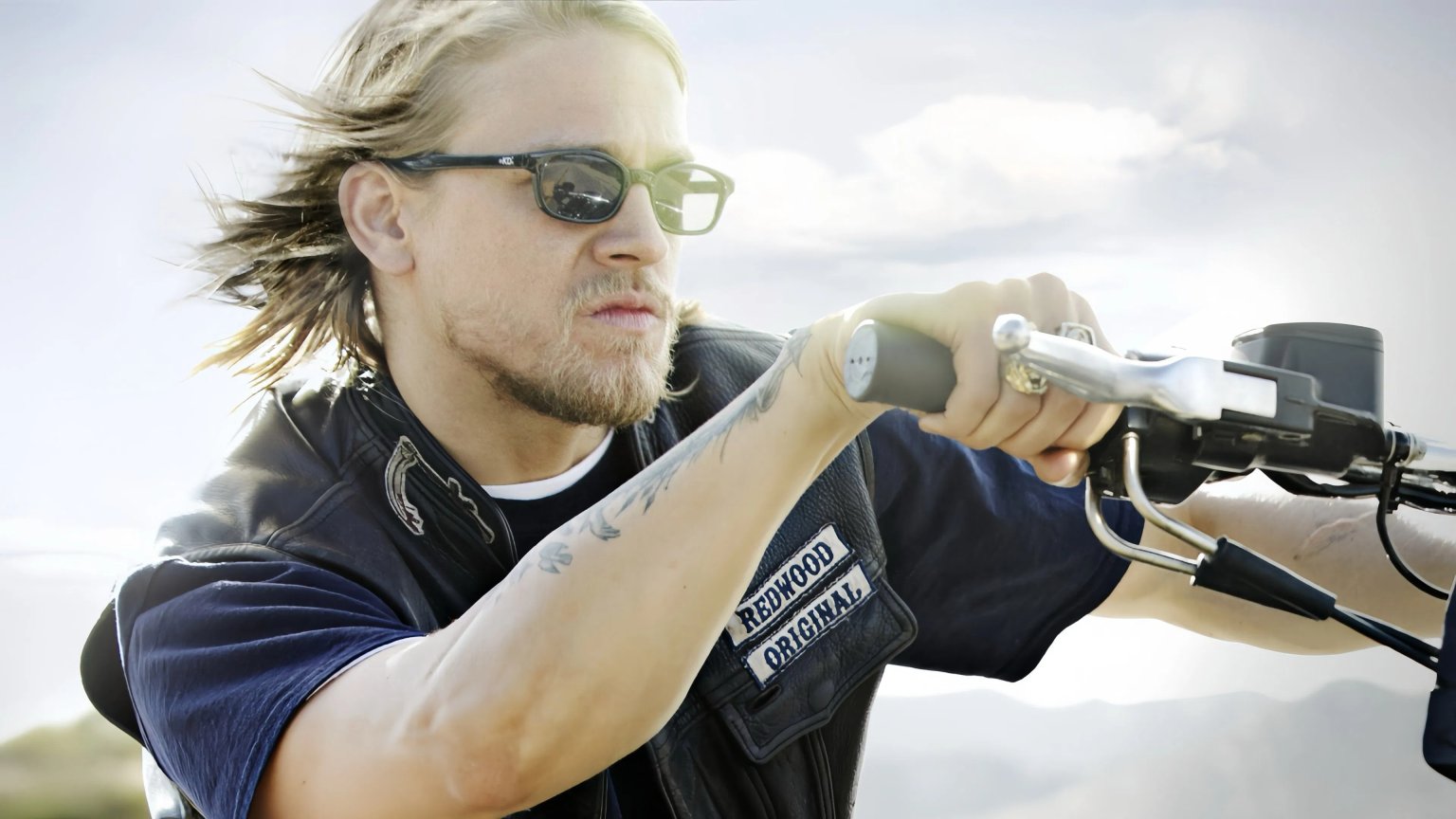'Sons of Anarchy' én Charlie Hunnam keren terug voor opvallende spin-off