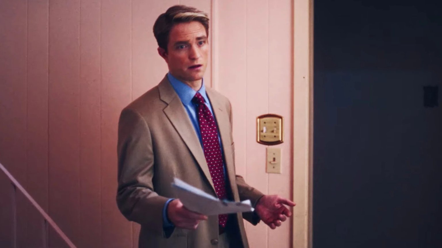 Journalist die centraal staat in nieuwe film met Robert Pattinson loopt weg bij vroege vertoning