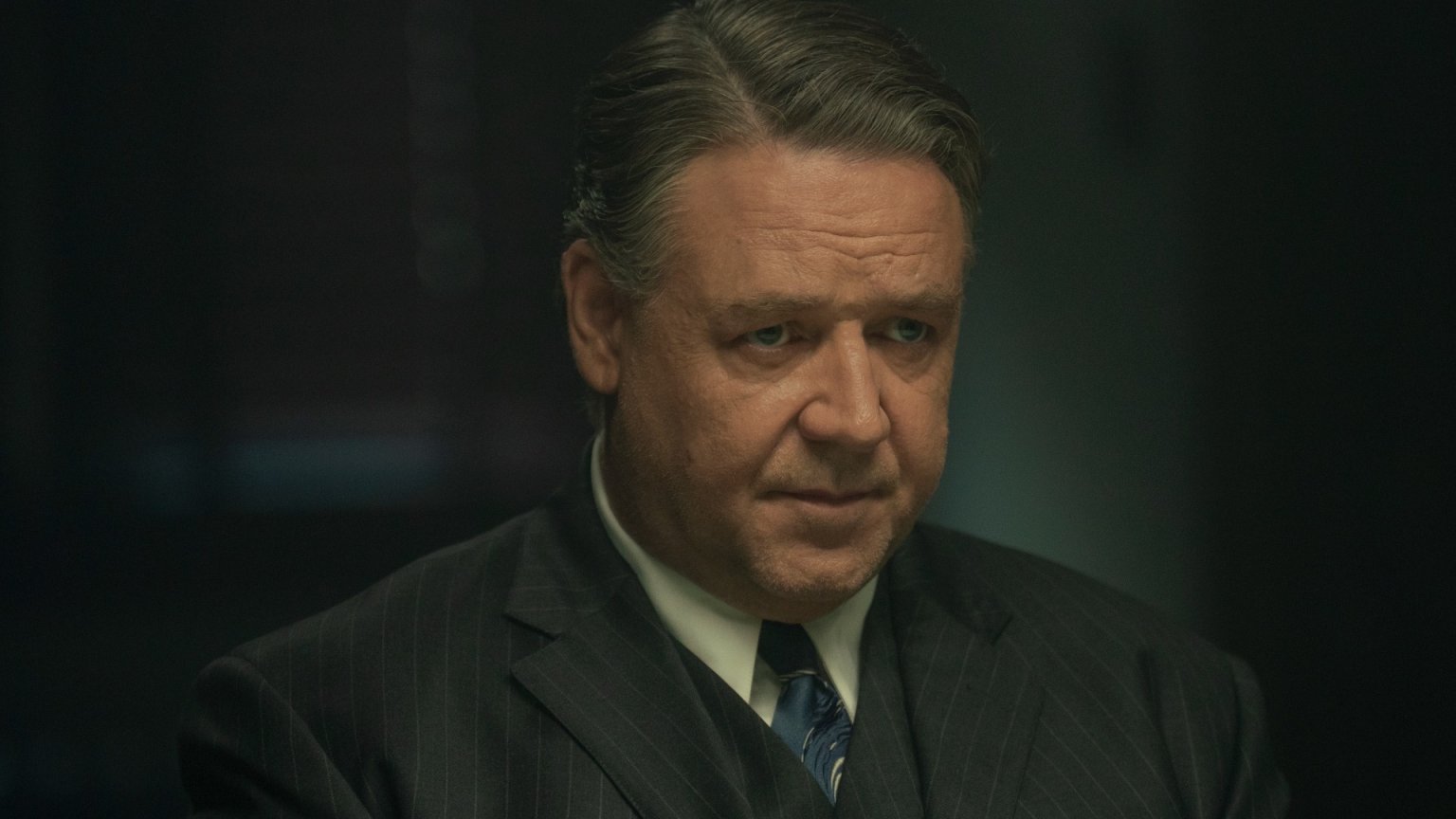 Netflix deelt eerste trailer van waargebeurde misdaadfilm met Russell Crowe