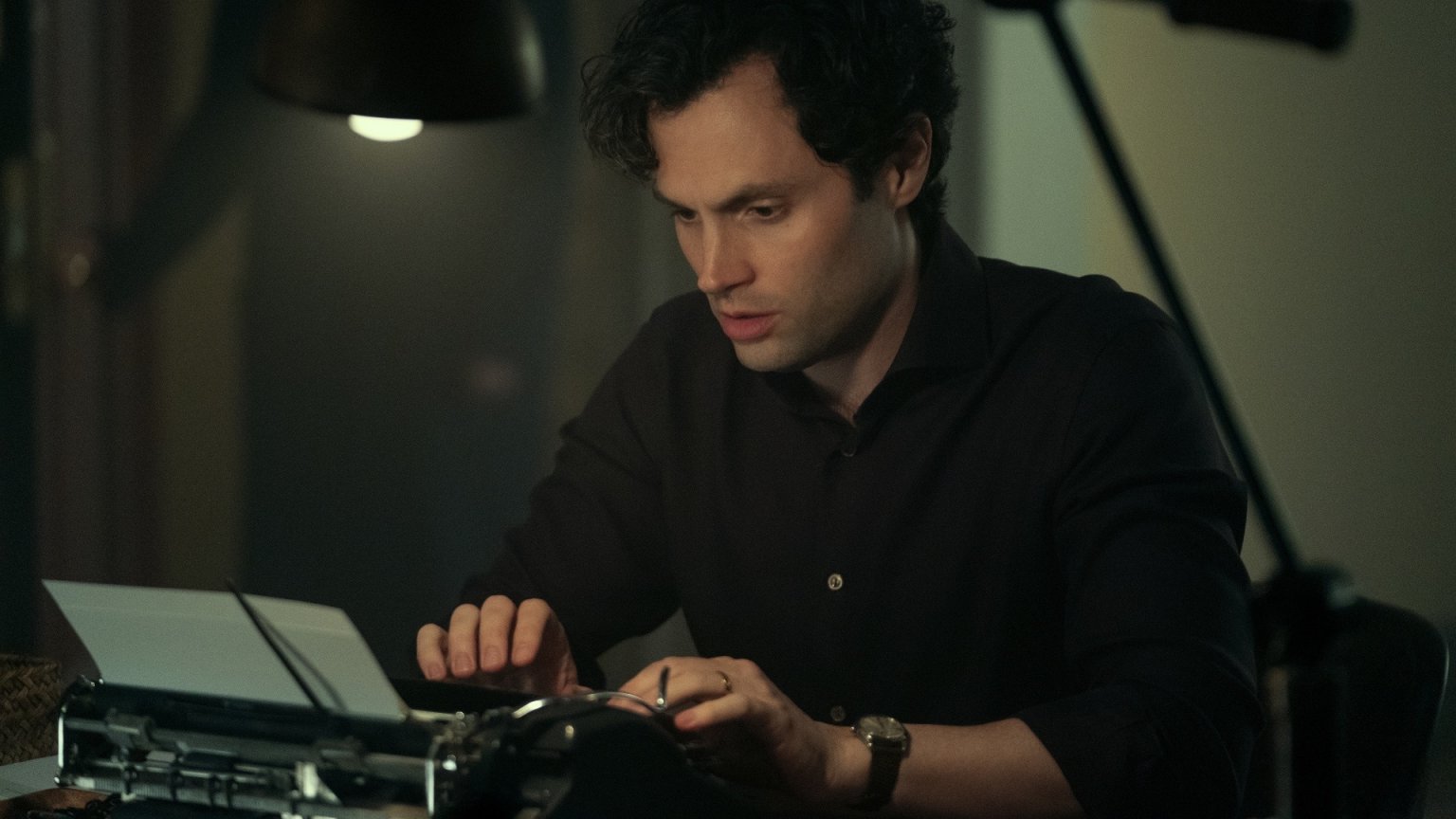 Moderne whodunit 'Everyone in My Family Has Killed Someone' met Penn Badgley binnenkort te zien