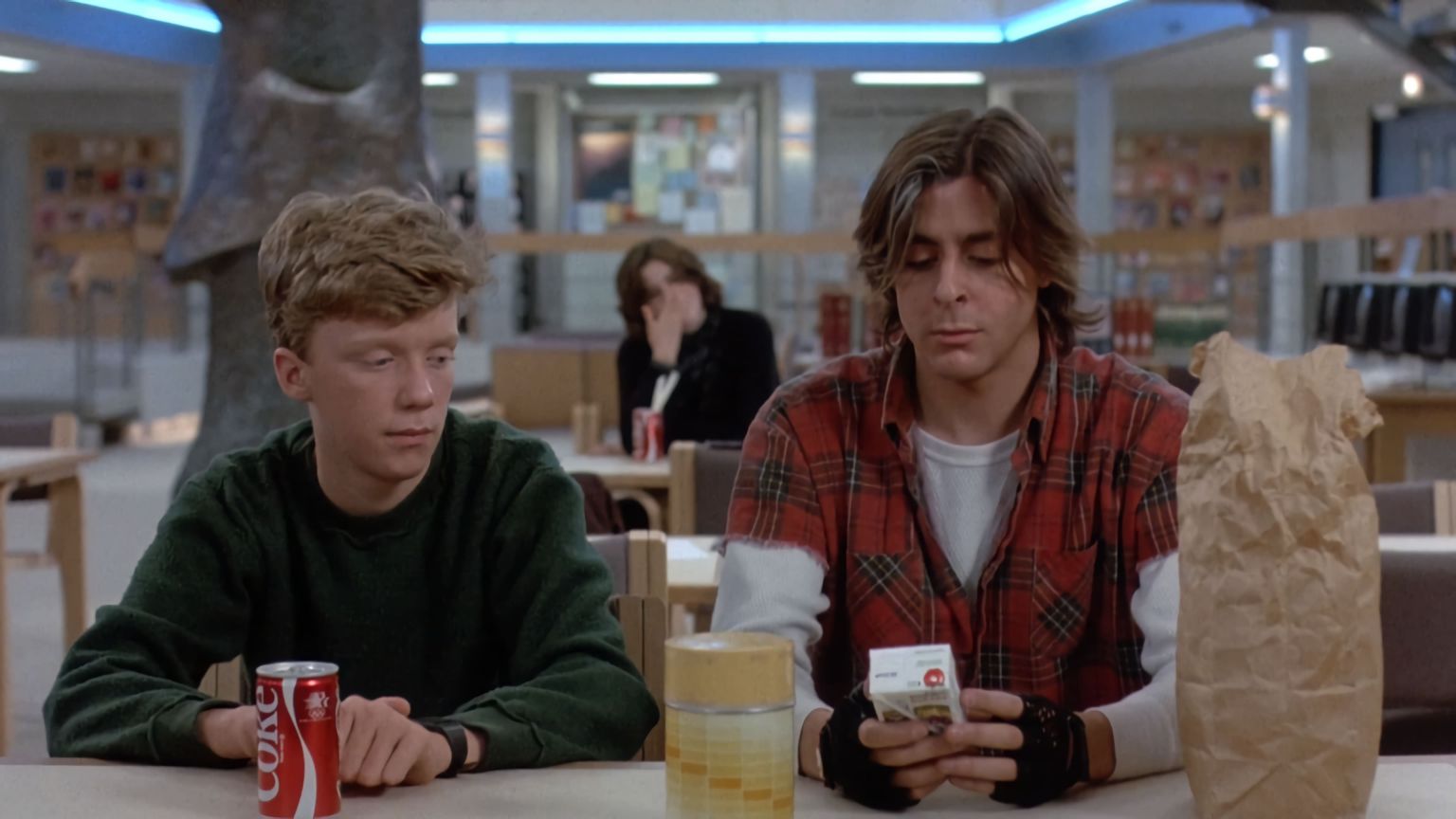 Anthony Michael Hall keert terug naar de middelbare school in nieuwe film 'The Class'