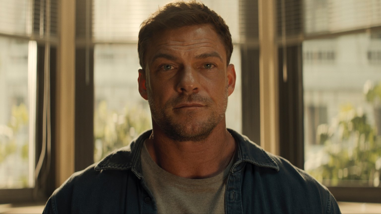 Alan Ritchson doet spraakmakende onthulling over geschrapt 'Reacher'-seizoen: 'Het was al goedgekeurd'