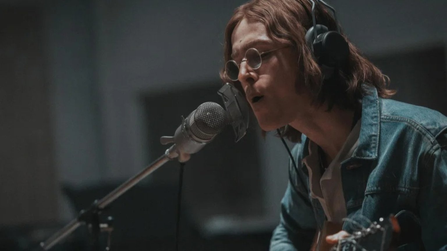 Beatles-cast filmt iconische openingsscène uit 'A Hard Day's Night' voor nieuwe biopic