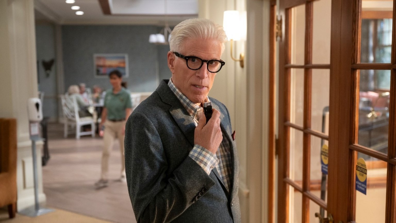 Opnames begonnen van 'A Man on the Inside' seizoen 3 op Netflix, met ook minder nieuws