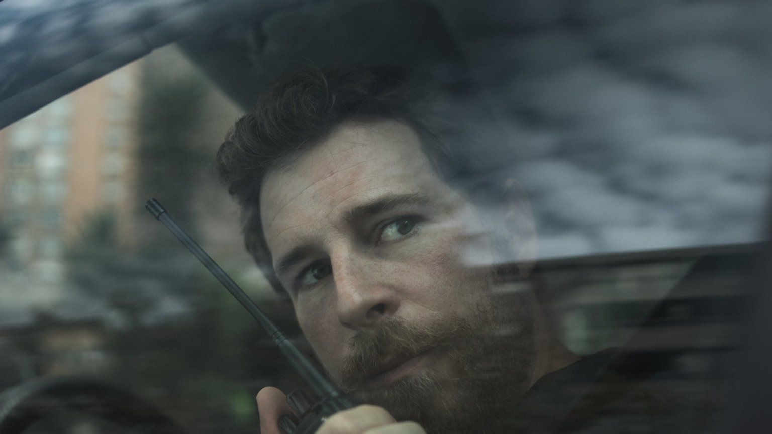 Bankoverval loopt volledig uit de hand in trailer van nieuwe Spaanse Netflix-thriller
