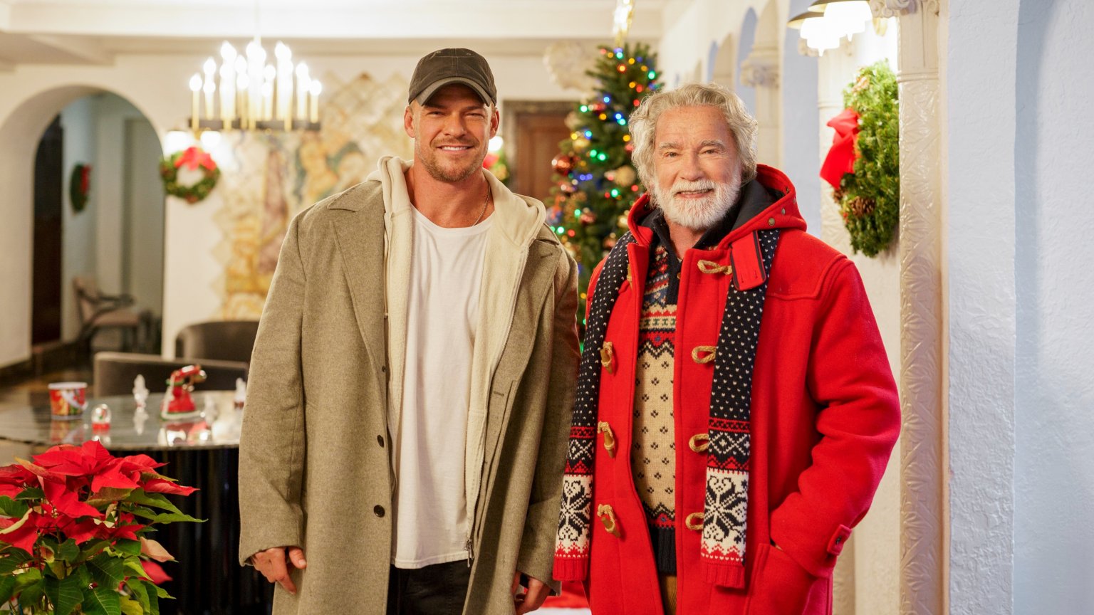 Arnold Schwarznegger en Alan Ritchson proberen Kerstmis te redden in teaser nieuwe Prime Video-komedie