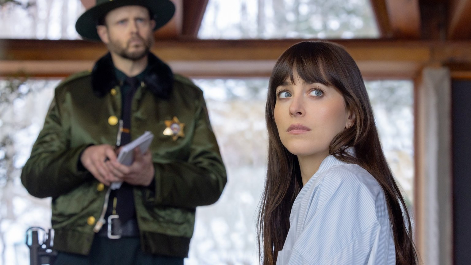Nu in de bioscoop: Anne Hathaway en Dakota Johnson te zien in huiveringwekkende thriller