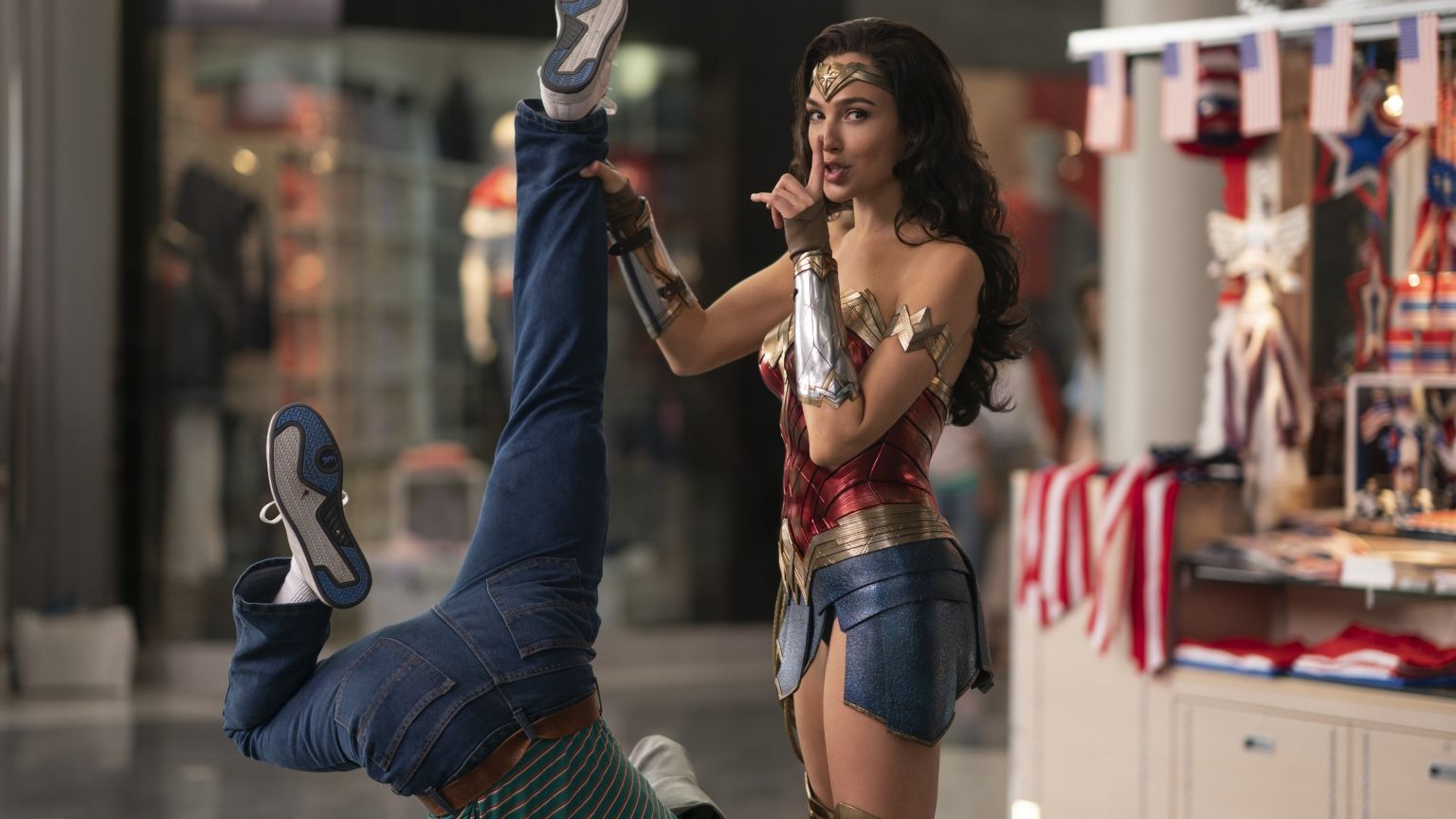 Bioscooprelease 'Wonder Woman 1984' bevestigd samen met digitale release op HBO Max