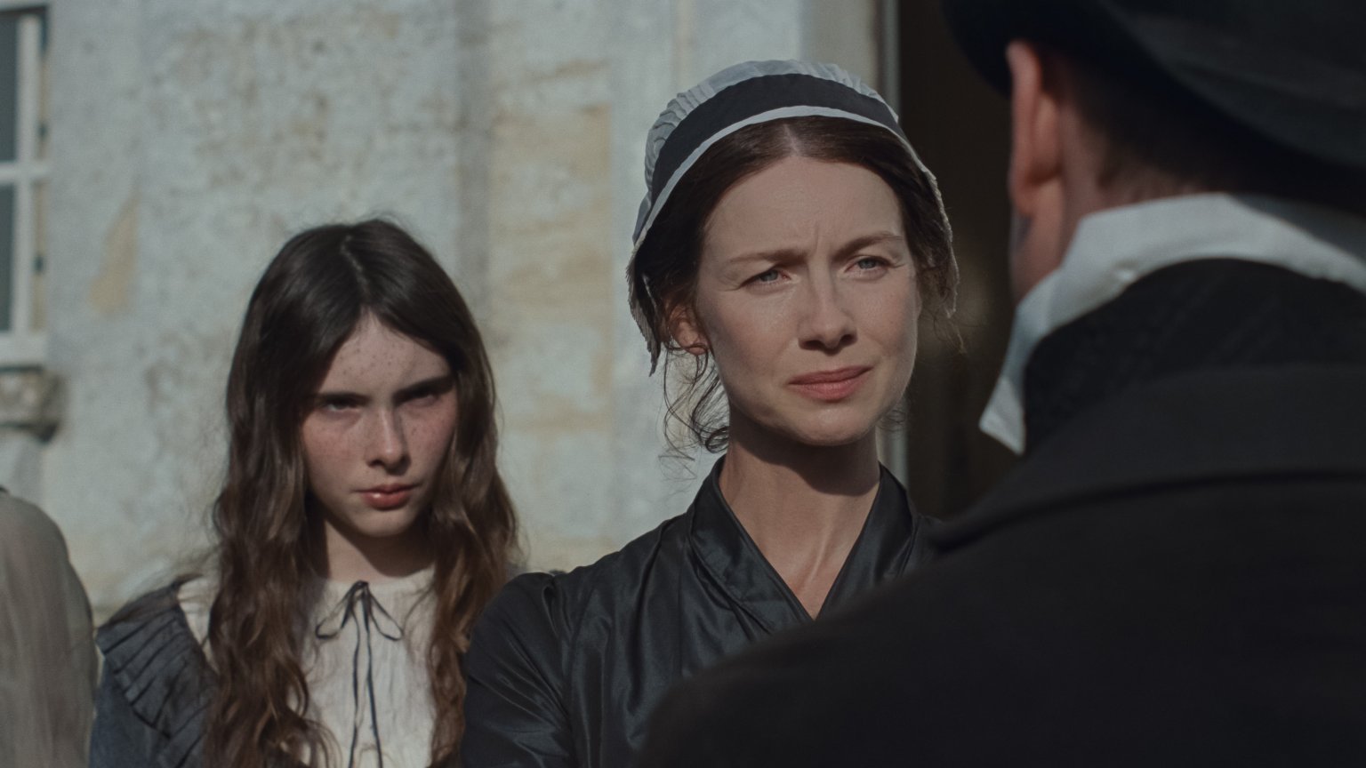 Kijkers vol lof over gloednieuw kostuumdrama met 'Outlander'-ster: 'Zó onder de indruk'