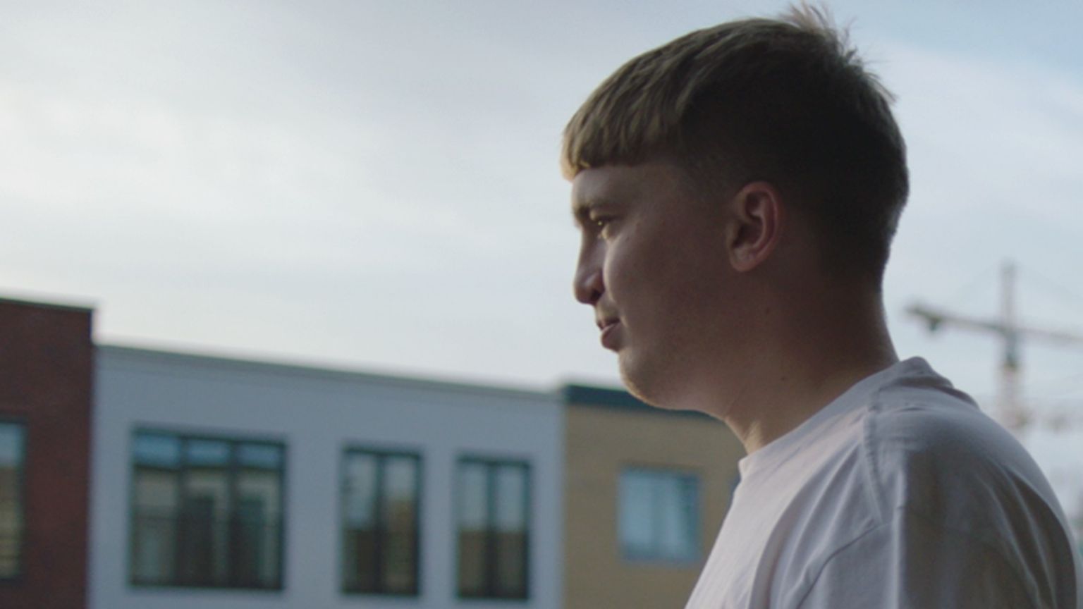 Rapper Snelle komt naar Netflix met de documentaire 'Snelle: Zonder jas naar buiten'
