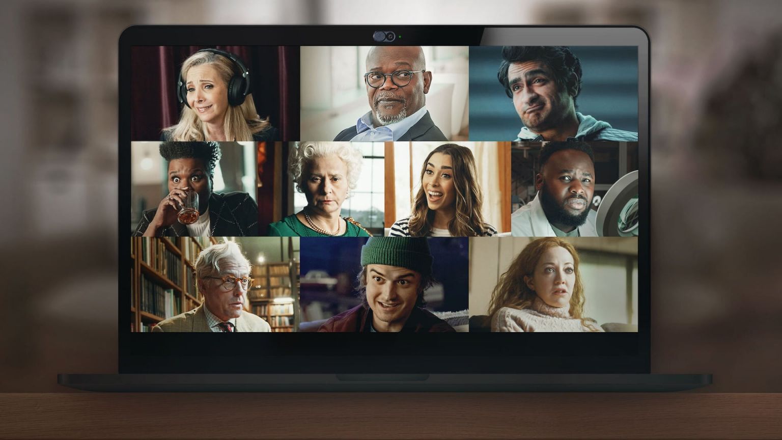 Netflix deelt fragment van satirische komedie 'Death to 2020' met Hugh Grant als historicus Tennyson Foss