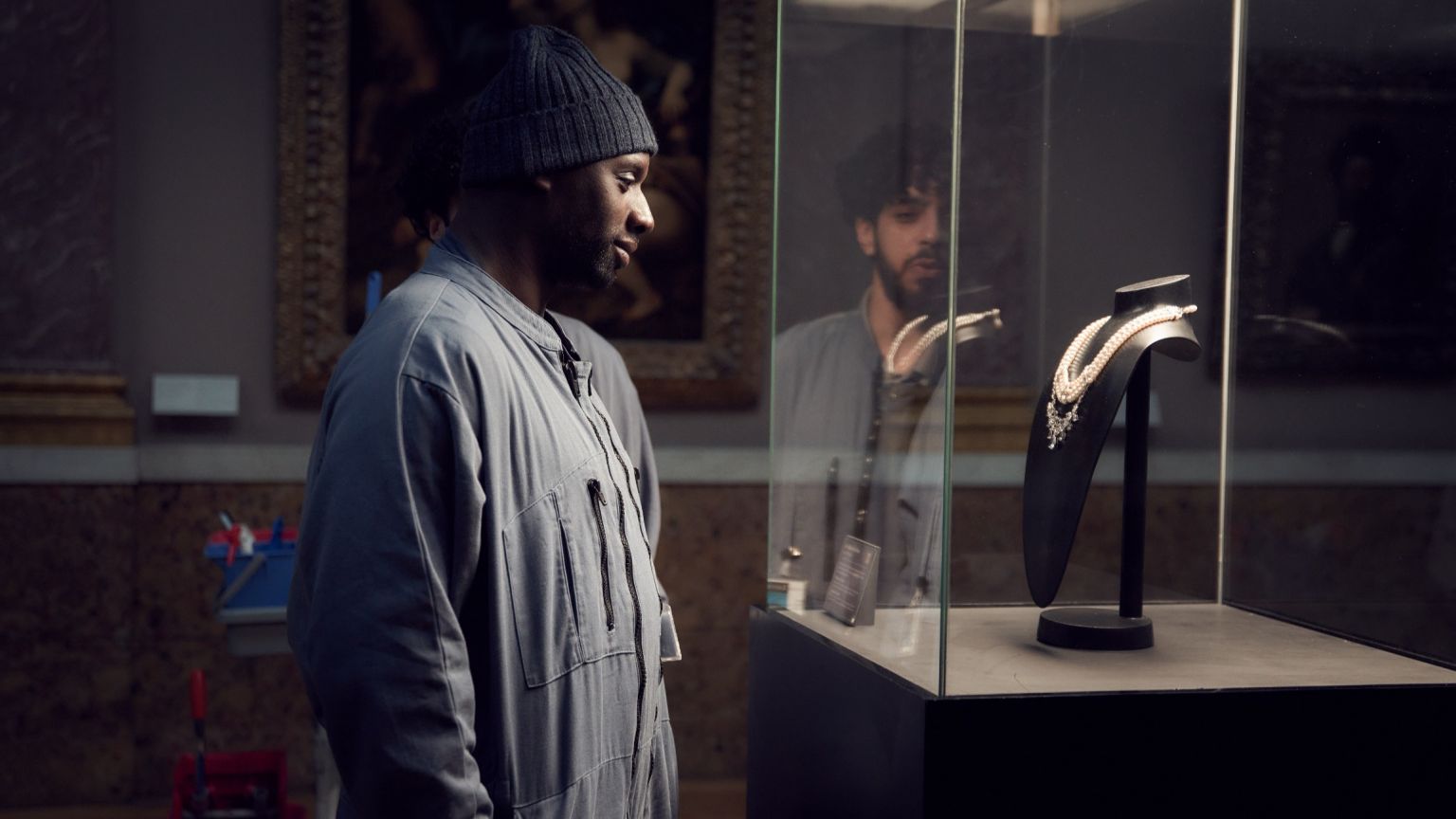 Nieuw op Netflix: Omar Sy in de mysterieuze misdaadserie 'Lupin'