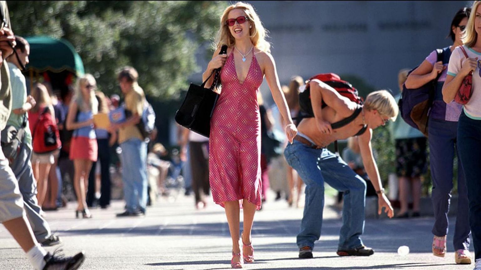 Scriptschrijver Mindy Kaling deelt details over 'Legally Blonde 3'