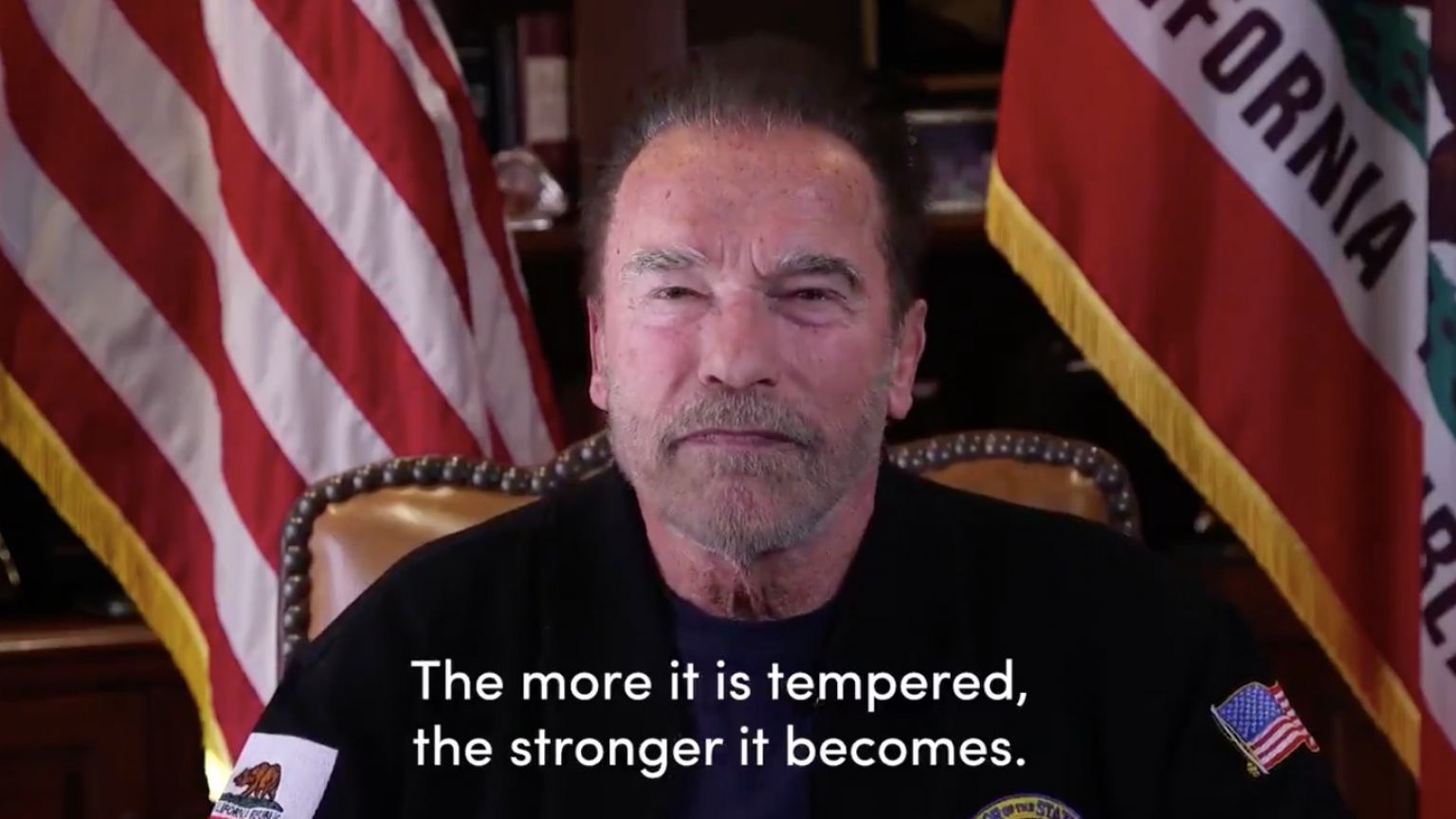 Arnold Schwarzenegger veroordeelt Capitool-bestormers in korte video