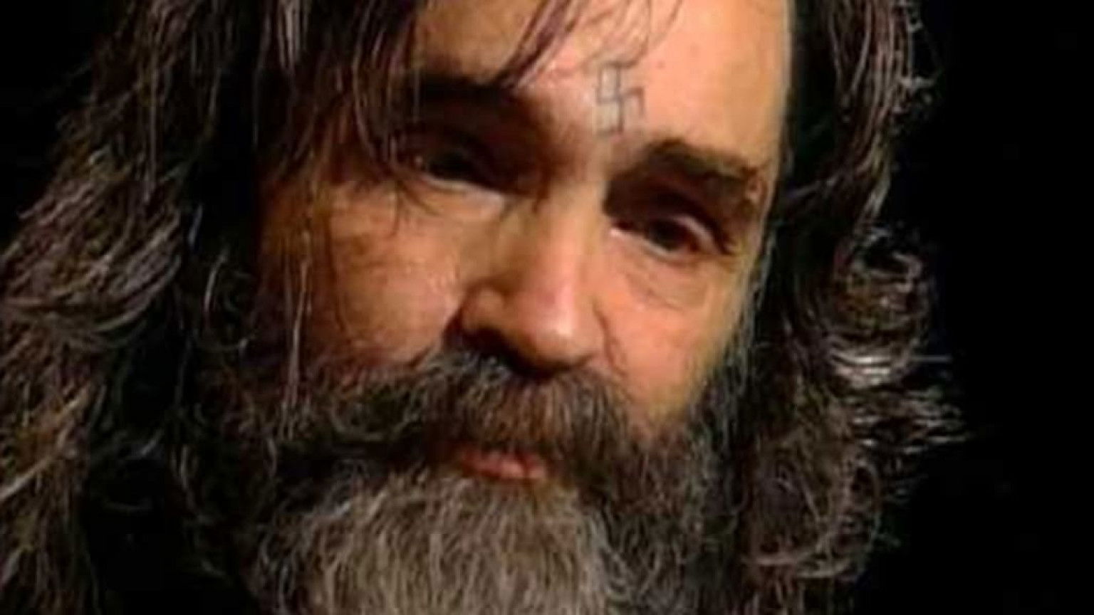 Nieuwe docuserie in de maak over Charles Manson: 'Helter Skelter'