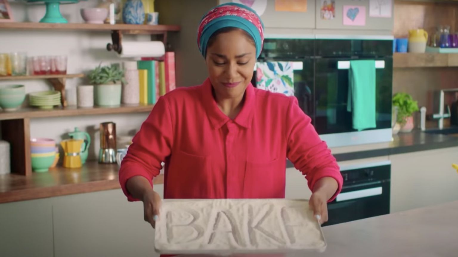 Netflix deelt trailer van feelgood kookshow 'Nadiya Bakes'