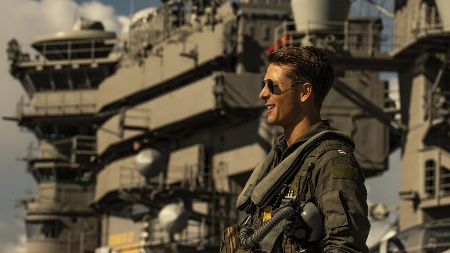 Opnames gestart van oorlogsfilm 'Devotion' met Jonathan Majors en Glen Powell