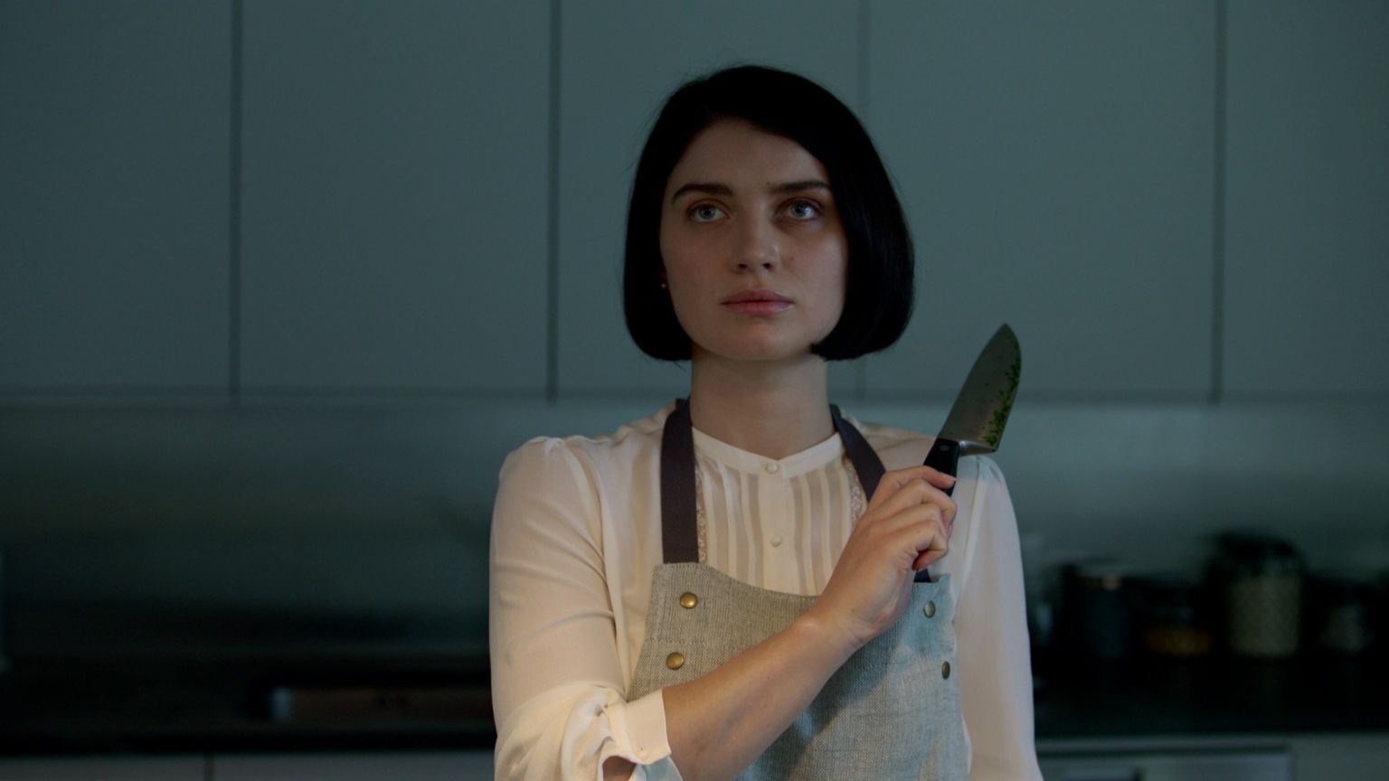 Netflix deelt de eigenaardige trailer van mysterieuze miniserie 'Behind Her Eyes'