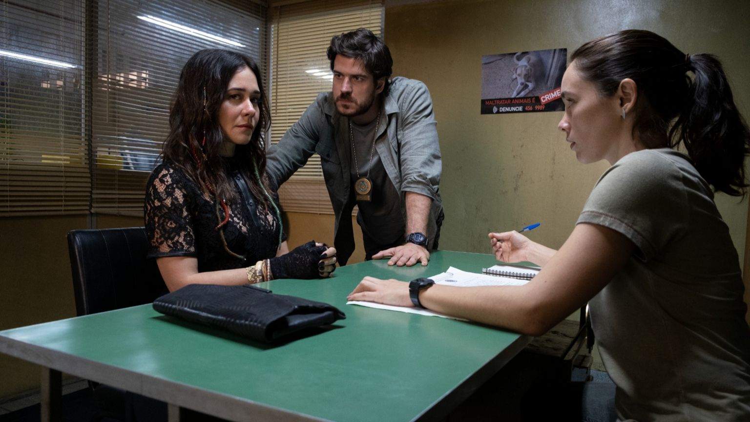 Braziliaanse misdaadserie 'Cidade Invisível' nu te zien op Netflix