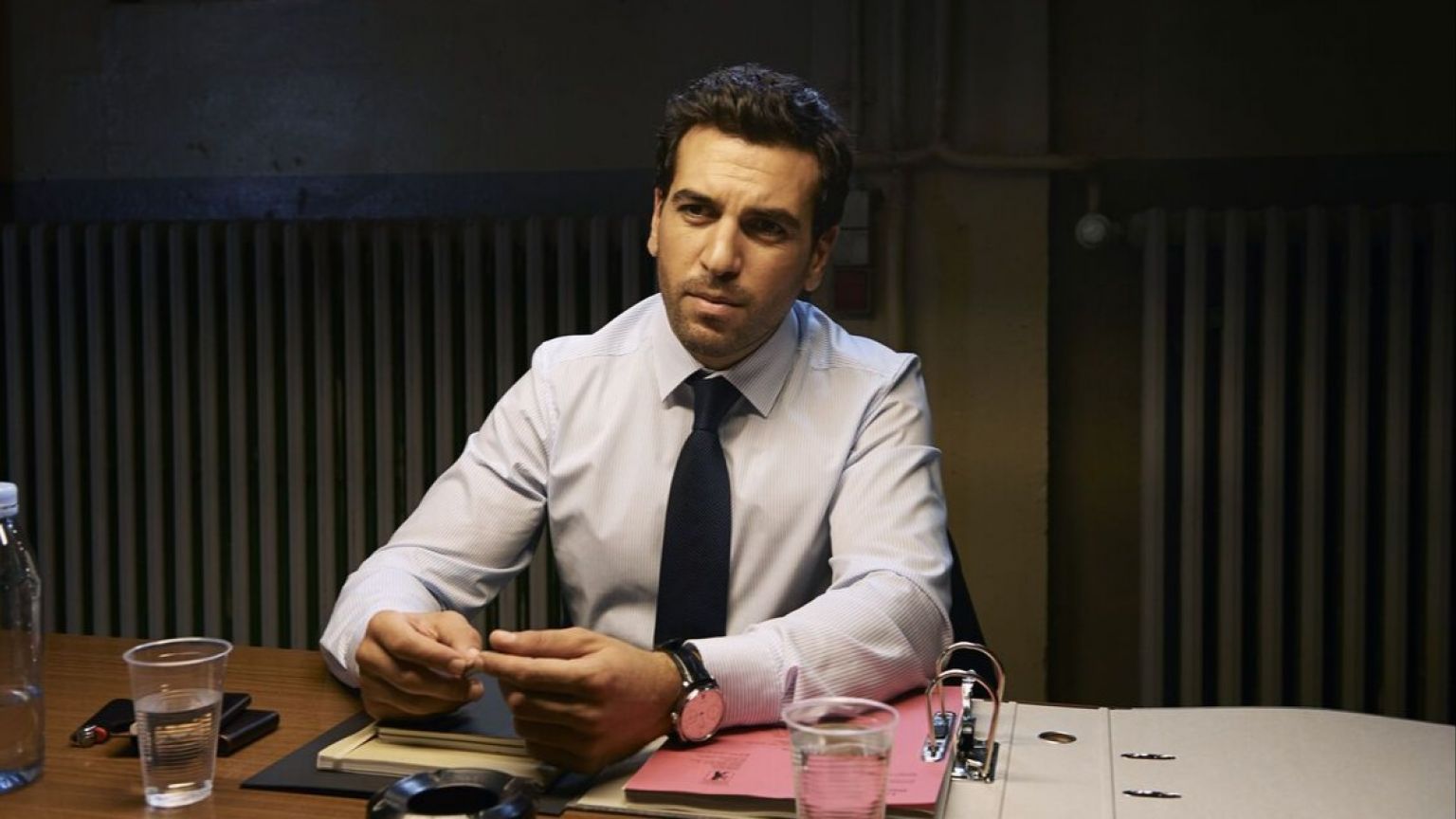 Jonas Nay en Elyas M'Barek gecast in satire geïnspireerd door fake news schandaal