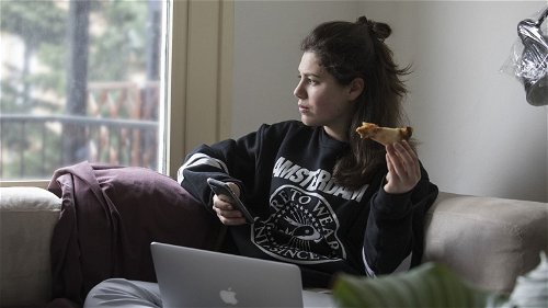 Netflix kondigt speelfilm aan gebaseerd op Nederlandse serie 'ANNE+' met Hanna van Vliet