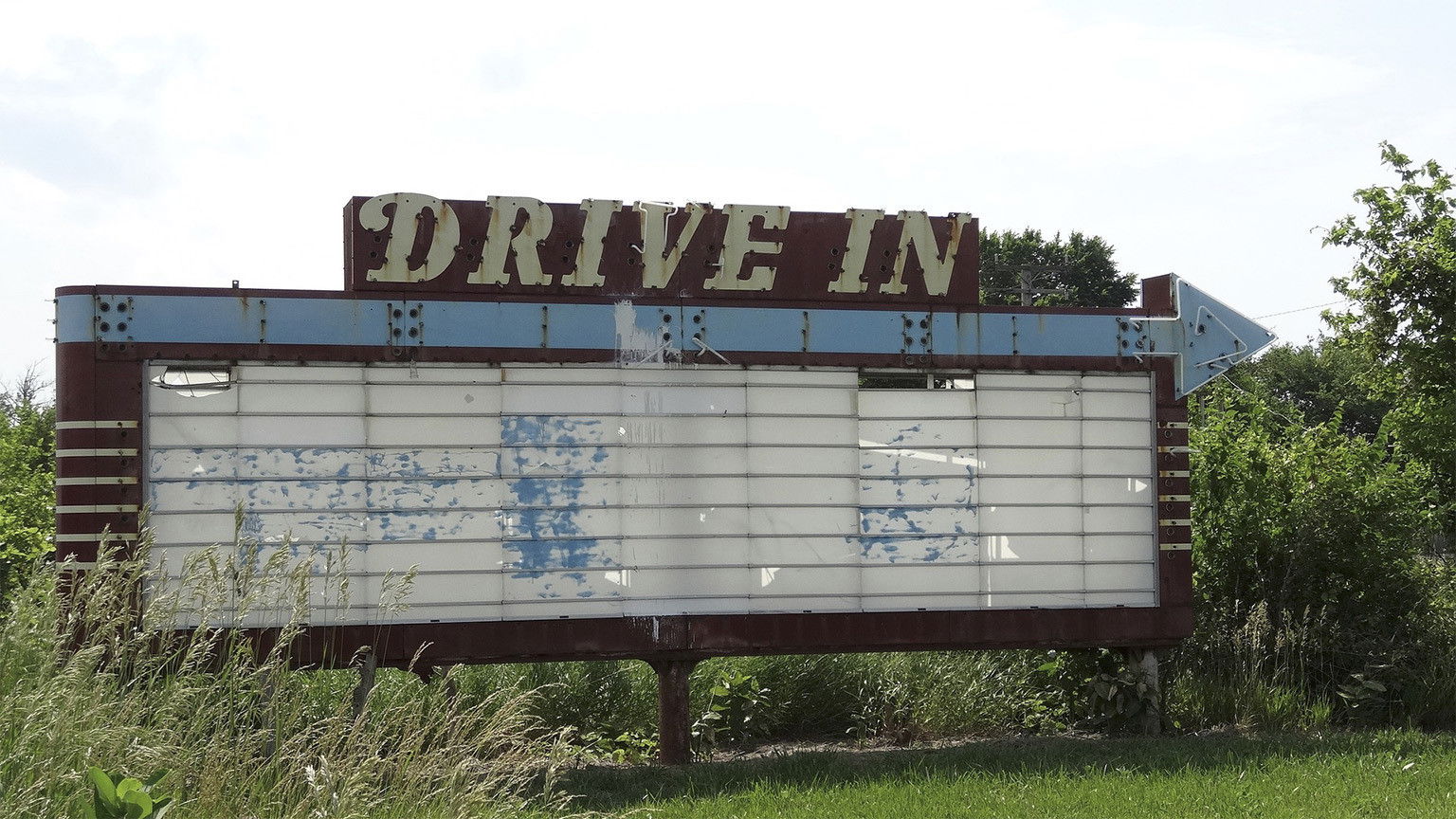Martin Koolhoven wil de drive-in-bioscoop nieuw leven inblazen