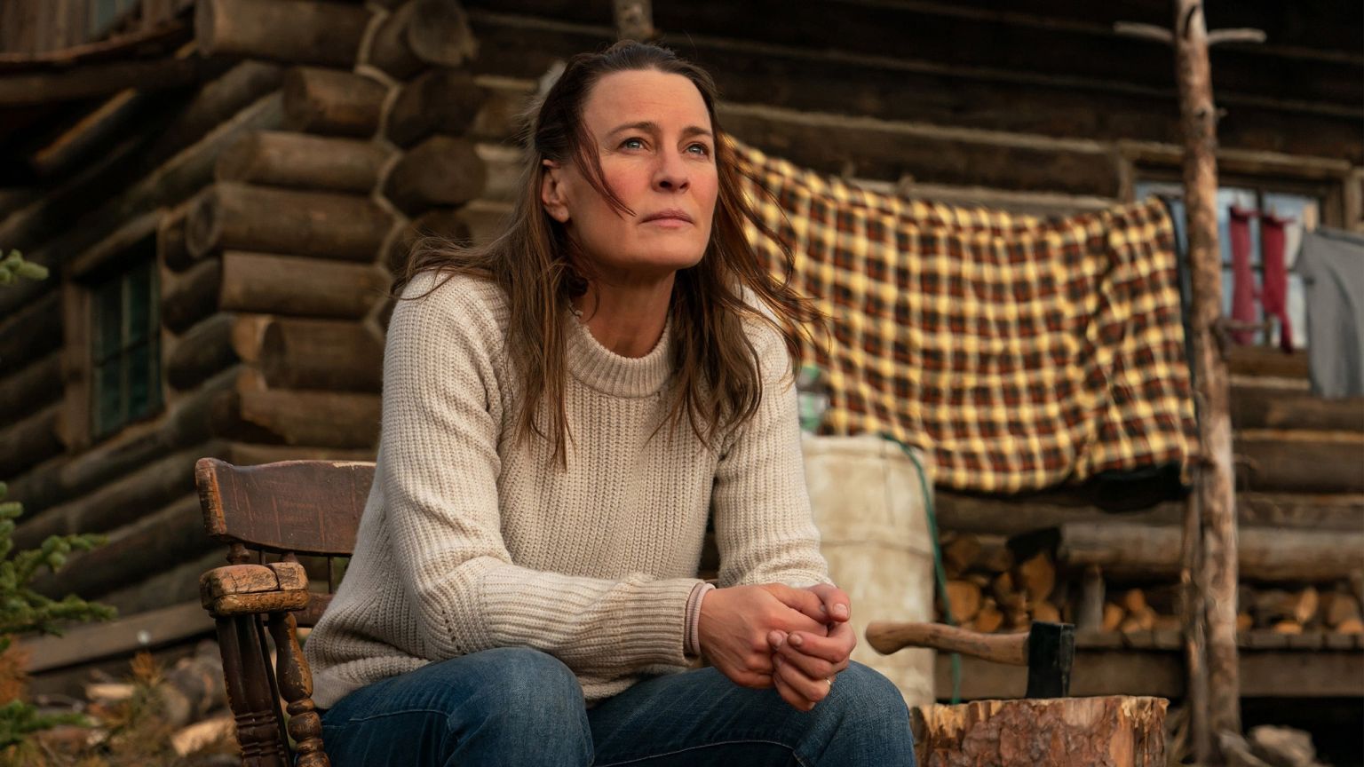 'House of Cards'-ster Robin Wright zoekt naar de zin van het leven in de trailer van 'Land'
