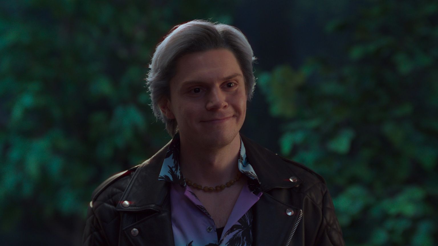 Evan Peters speelt seriemoordenaar Jeffrey Dahmer in nieuwe Netflix-serie van Ryan Murphy
