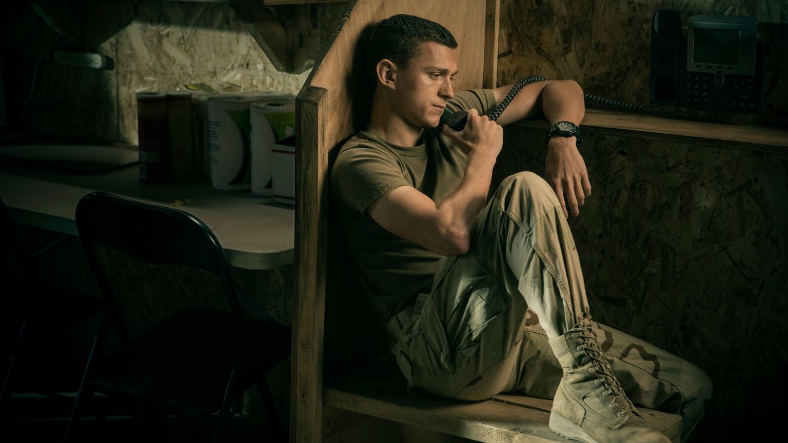 Tom Holland speelt hoofdrol in Apple-serie 'The Crowded Room'