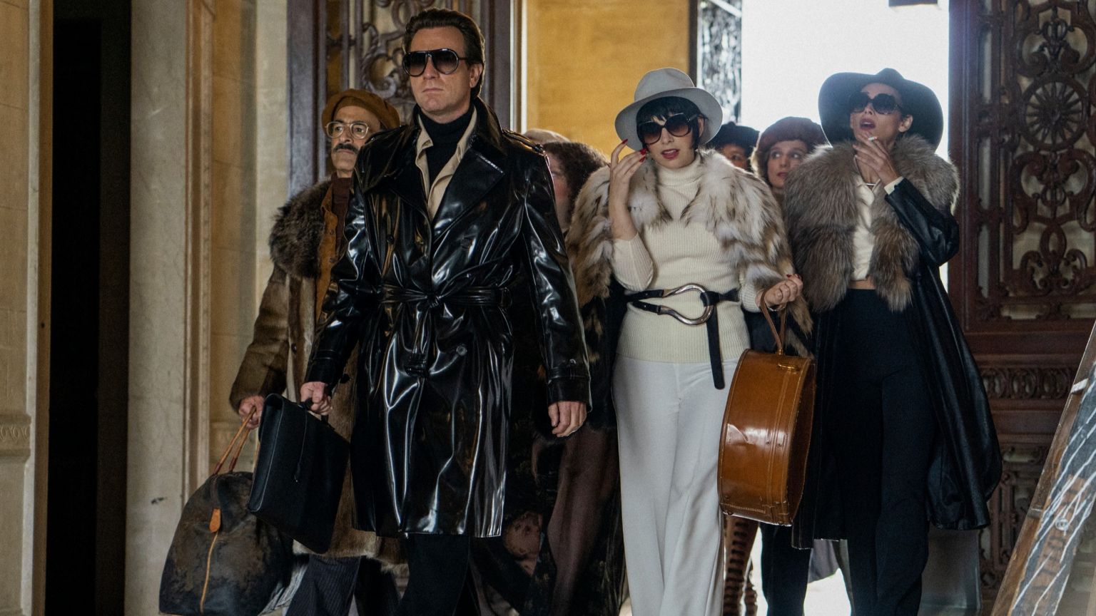 Ewan McGregor vanaf vandaag te zien op Netflix in miniserie 'Halston'