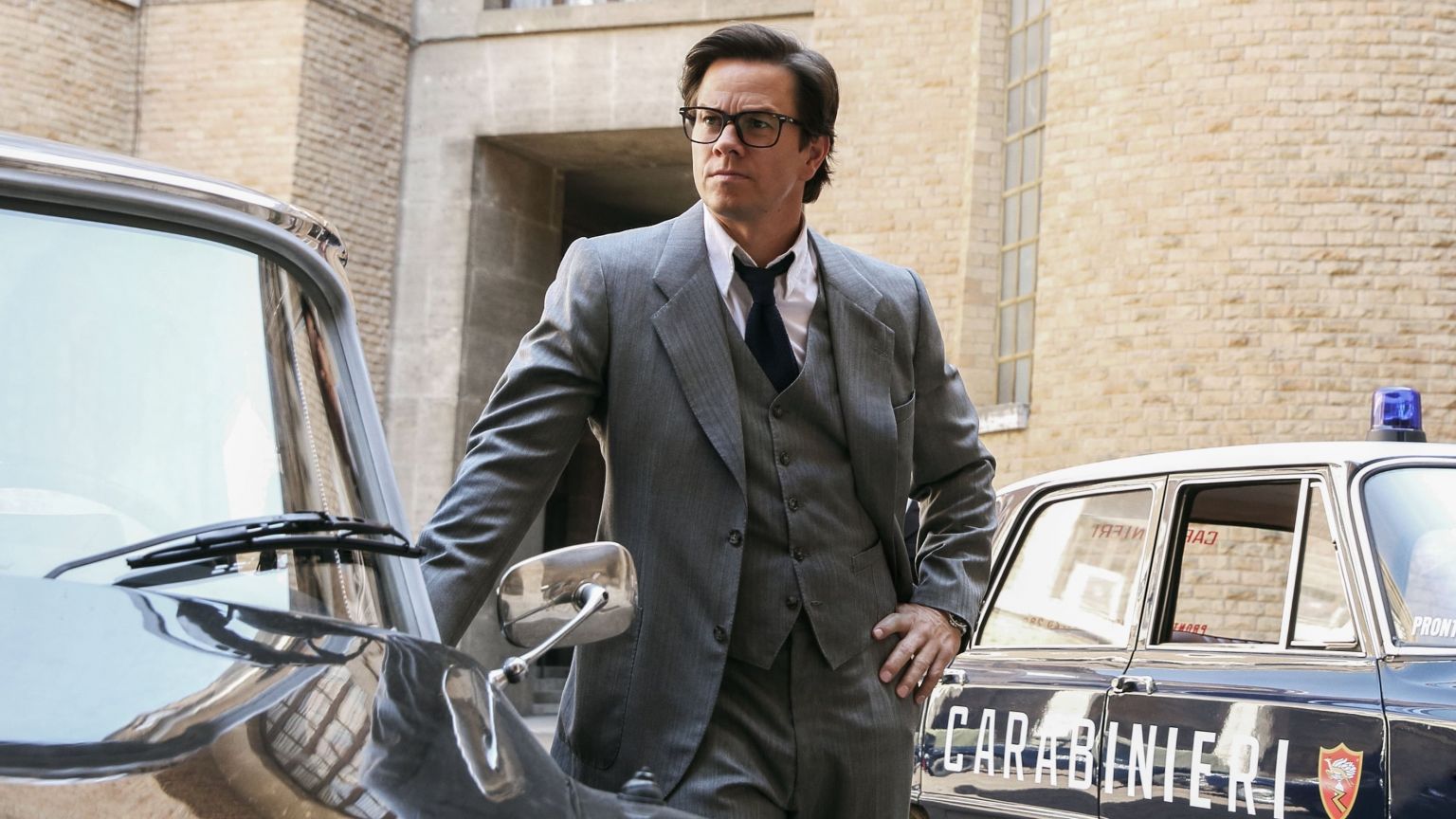 Mark Wahlberg showt zijn nieuwe, 10 kilo zwaardere, look voor de film 'Stu'