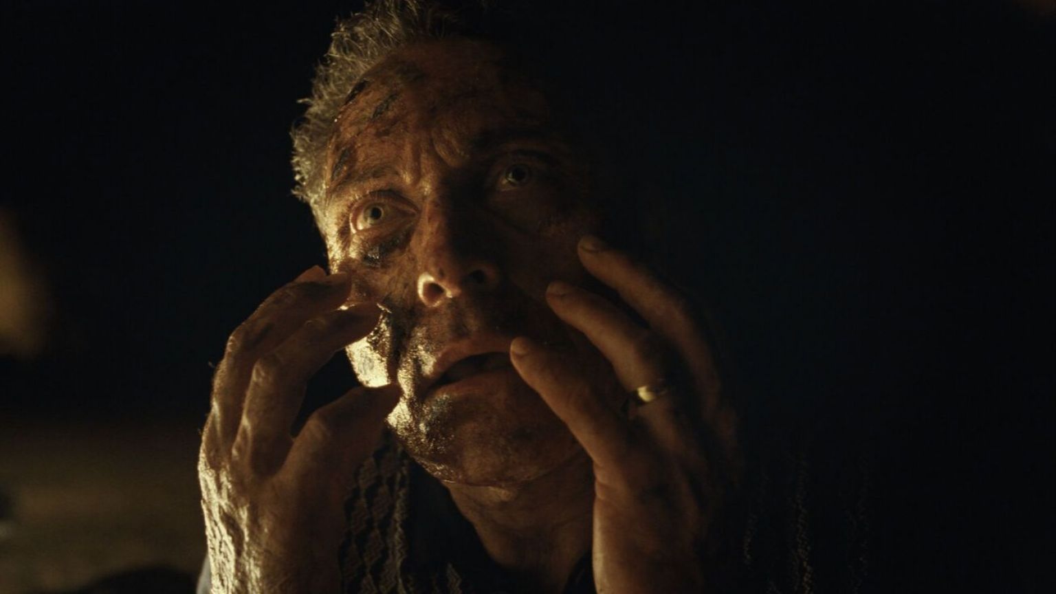Een gezin belandt op vakantie in een hel in de nieuwe trailer van M. Night Shyamalans 'Old'
