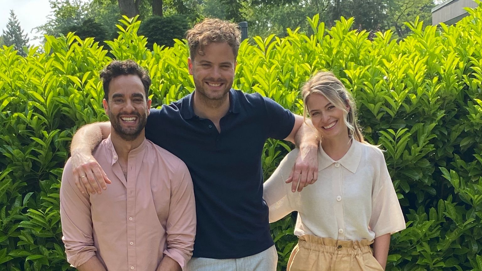 Jim Bakkum, Freek Bartels en Melissa Drost gecast voor romantische komedie 'Liefde Zonder Grenzen'