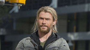 Chris Hemsworth neemt ons in de maling met achter de schermen foto van 'Thor: Love and Thunder'