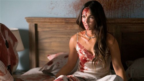 Bloedstollend spannende trailer van horrorthriller 'Till Death' met Megan Fox en Callan Mulvey nu te zien