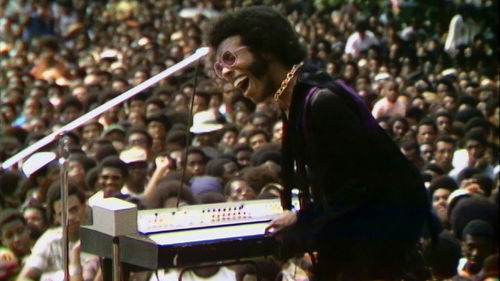 Indrukwekkende trailer van documentaire 'Summer of Soul' met Nina Simone en Stevie Wonder nu te zien