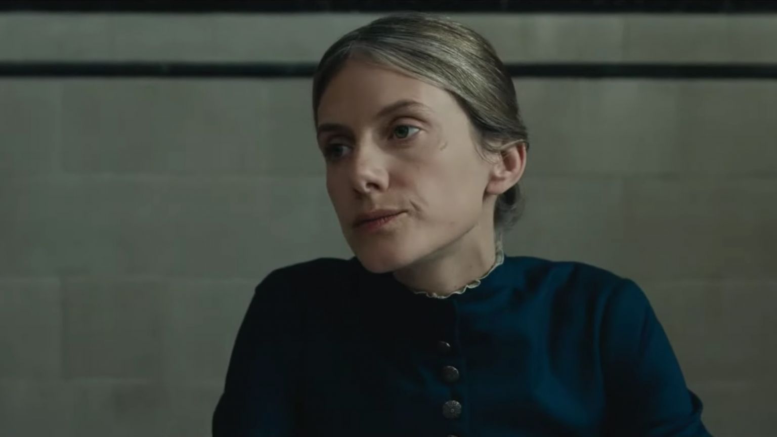 Mélanie Laurent schittert in de trailer van Franse Amazon-thriller 'Le Bal des Folles'